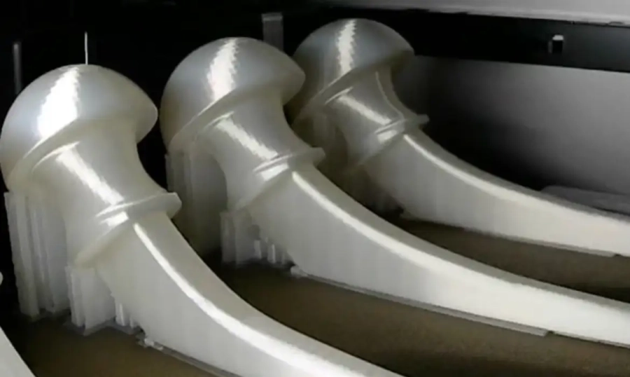 Pesquisadores criam prótese com antibiótico para tratar infecções